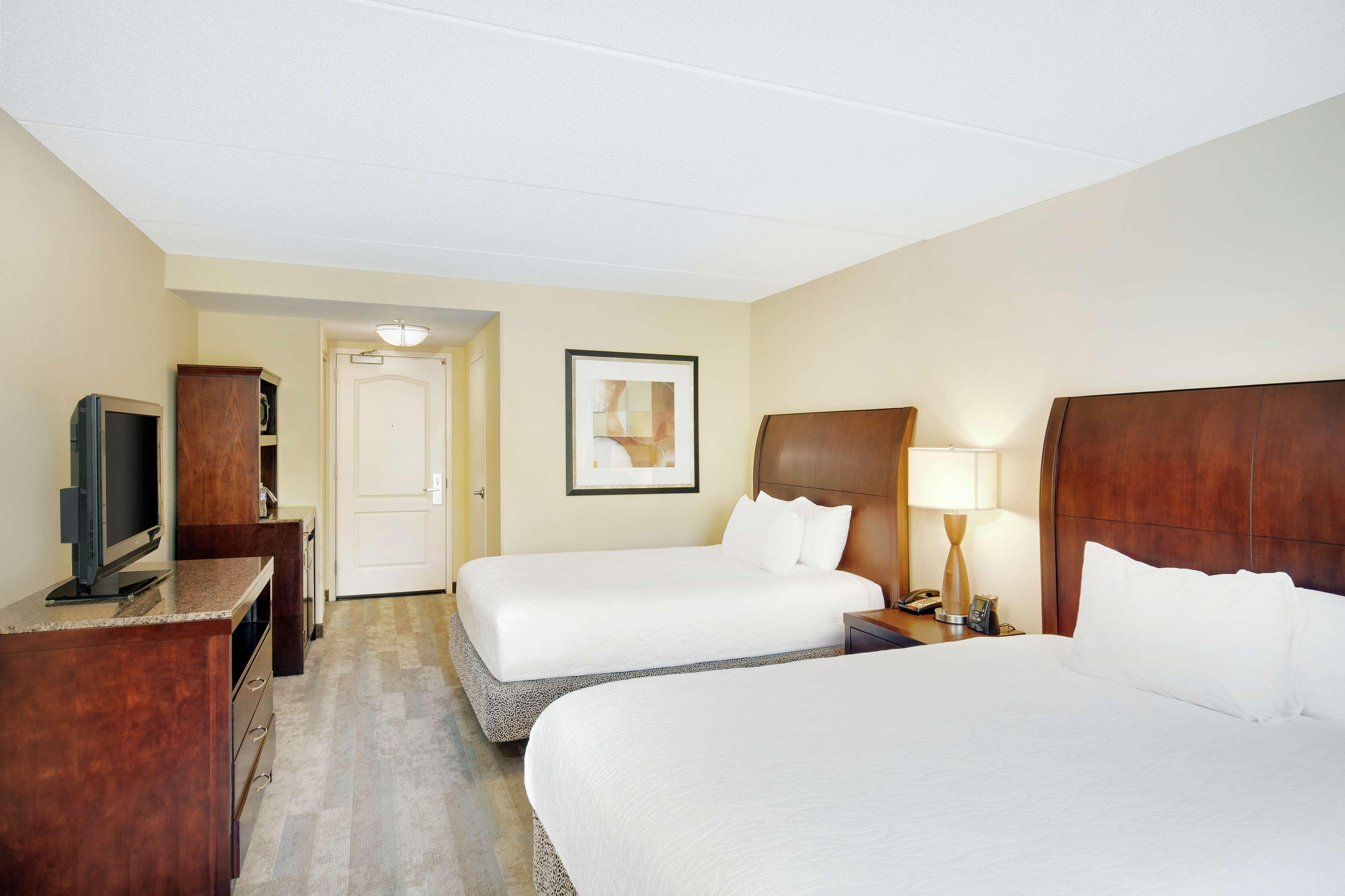 סנדסטון Hilton Garden Inn Richmond Airport מראה חיצוני תמונה