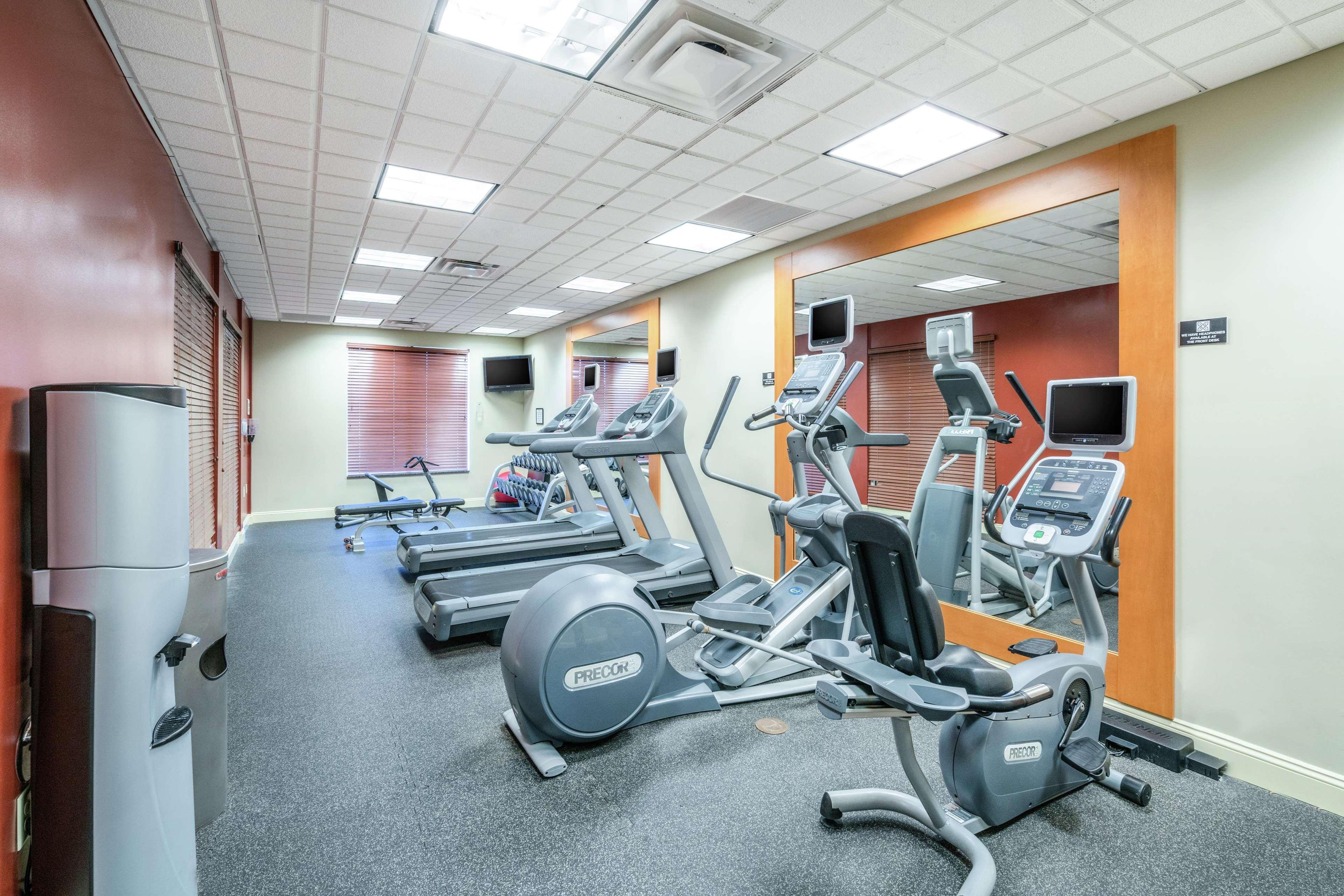 סנדסטון Hilton Garden Inn Richmond Airport מראה חיצוני תמונה
