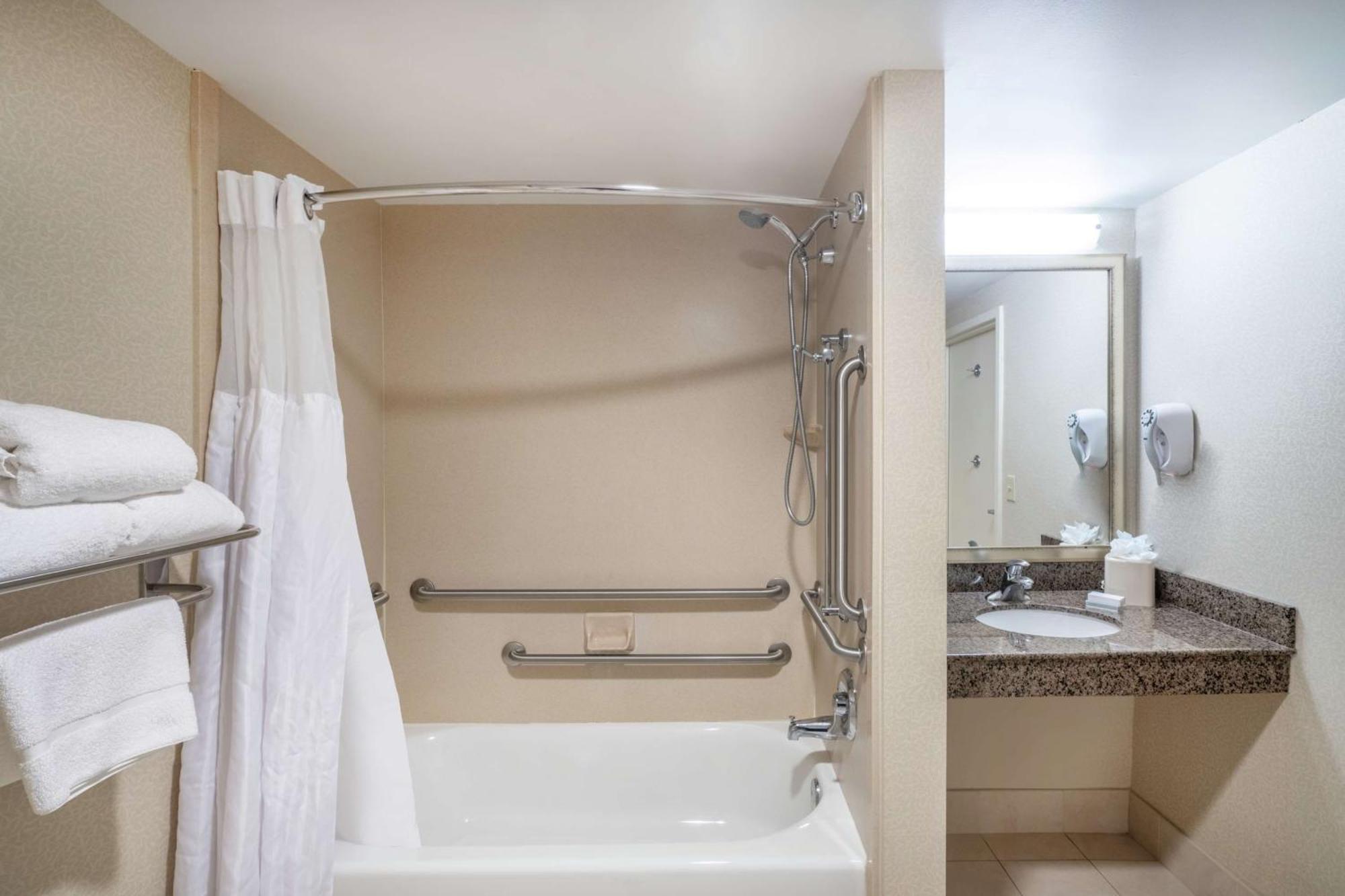 סנדסטון Hilton Garden Inn Richmond Airport מראה חיצוני תמונה