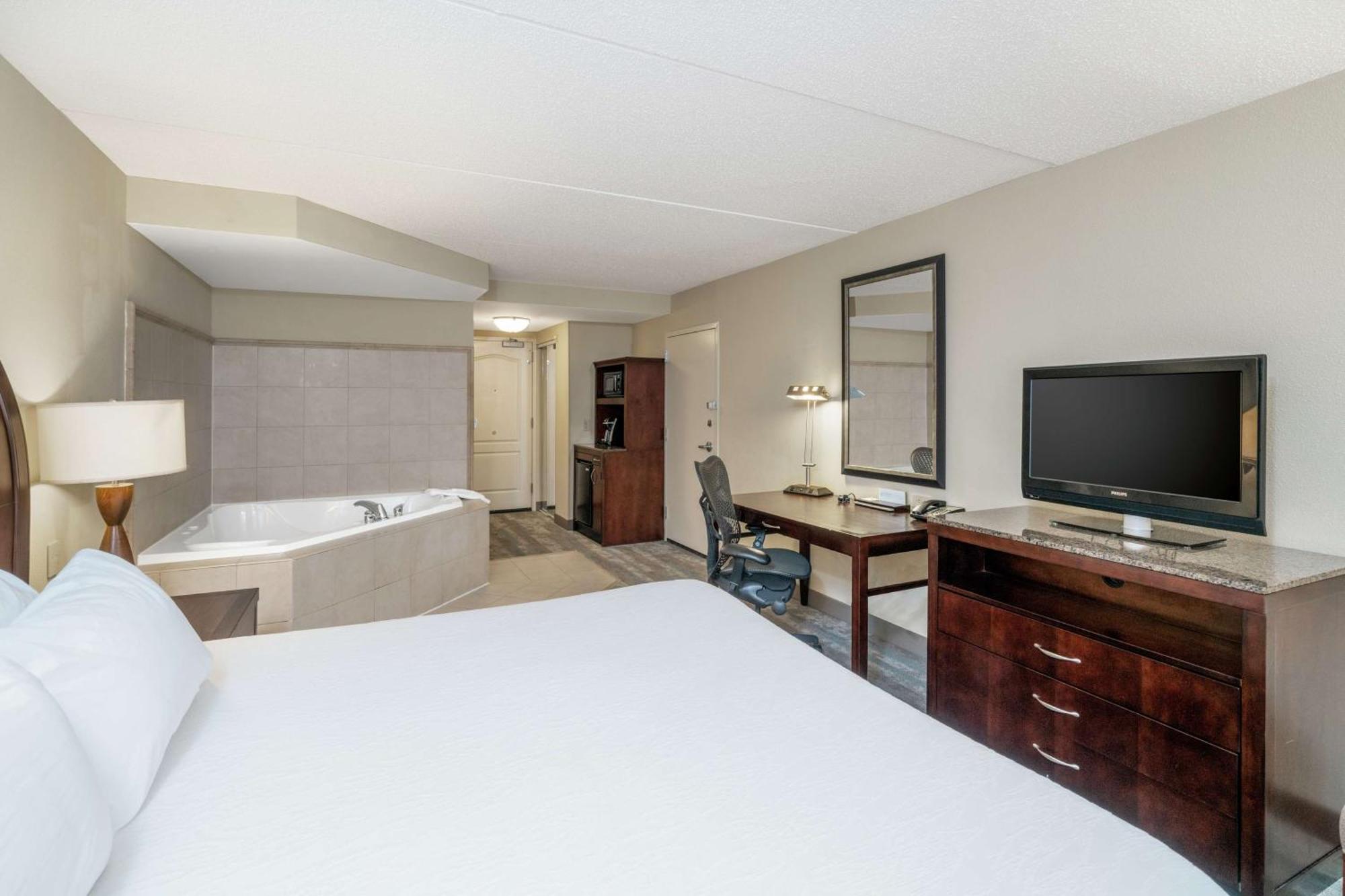 סנדסטון Hilton Garden Inn Richmond Airport מראה חיצוני תמונה